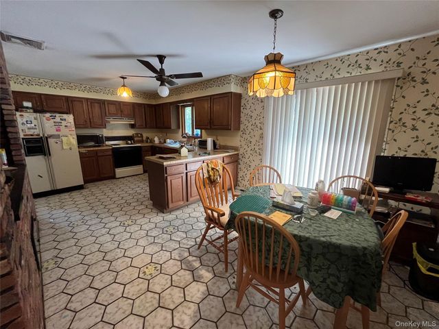 114 Washington Boulevard, Commack, NY 11725