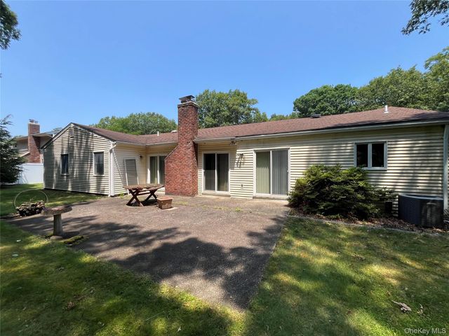 114 Washington Boulevard, Commack, NY 11725