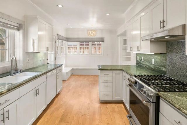 8228 Paseo del Ocaso, La Jolla, CA 92037