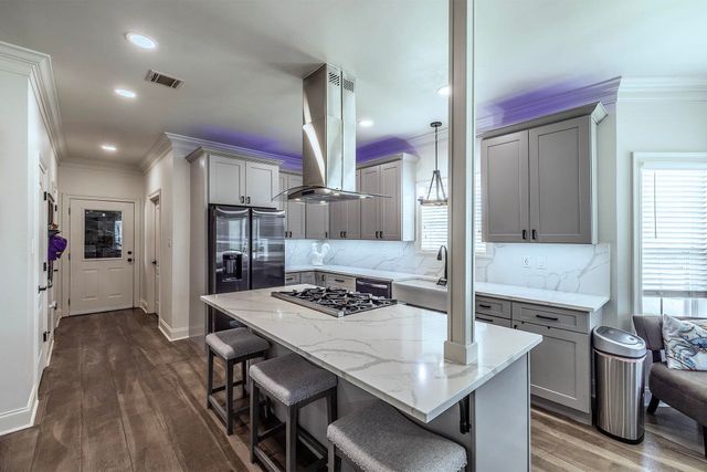 181 Lake Mechant Court, Houma, LA 70360