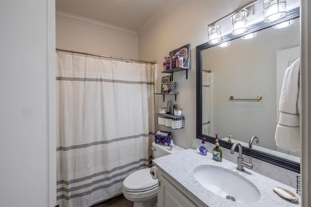 181 Lake Mechant Court, Houma, LA 70360