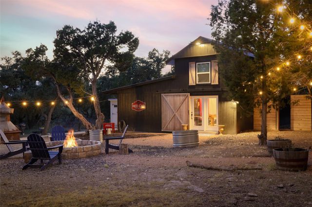8075 Mount Sharp RD, Wimberley, TX 78676