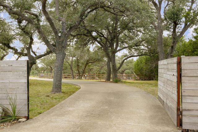8075 Mount Sharp RD, Wimberley, TX 78676