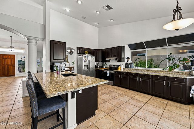 14641 S 25TH Street, Phoenix, AZ 85048