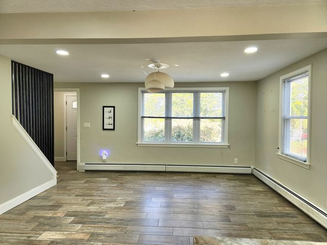 42 Ancona Rd, Worcester, MA 01604