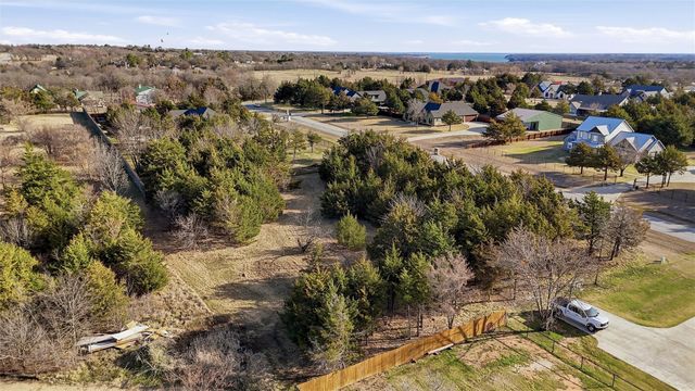 497 Brandon Way, Pottsboro, TX 75076