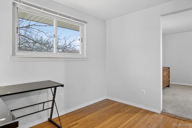 9640 Dudley Street, Taylor, MI 48180