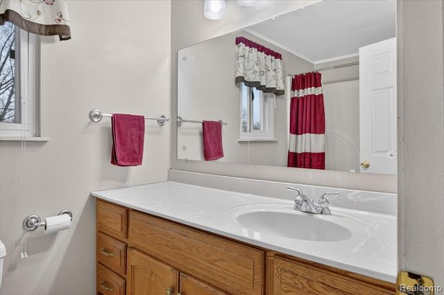 9640 Dudley Street, Taylor, MI 48180