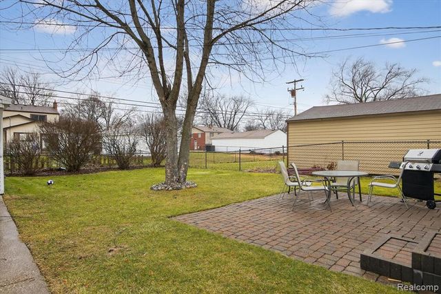 9640 Dudley Street, Taylor, MI 48180