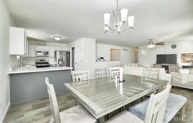 708 Vicksburg Lane, Wright City, MO 63390