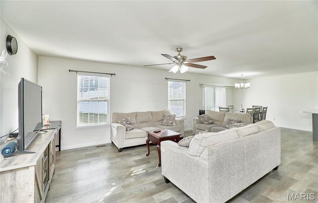 708 Vicksburg Lane, Wright City, MO 63390