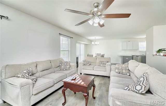 708 Vicksburg Lane, Wright City, MO 63390