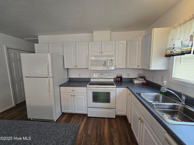 930 Porter Road, Greenville, NC 27834