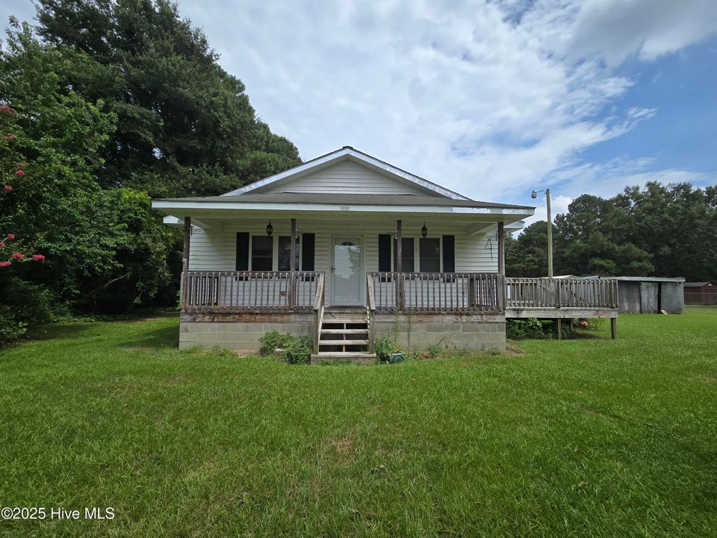 930 Porter Road, Greenville, NC 27834