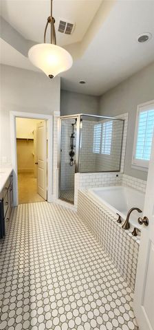 11 Rafters Row, The Woodlands, TX 77380