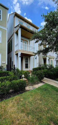 11 Rafters Row, The Woodlands, TX 77380