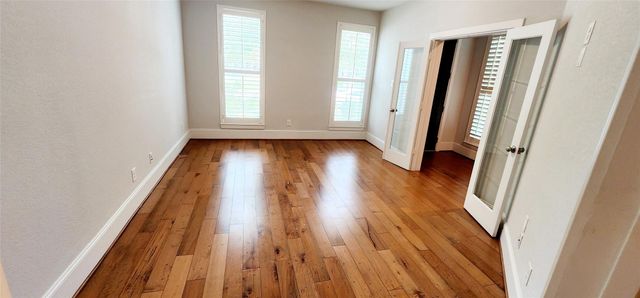 11 Rafters Row, The Woodlands, TX 77380