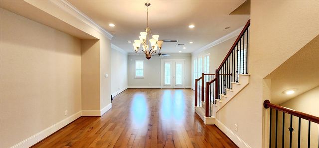 11 Rafters Row, The Woodlands, TX 77380