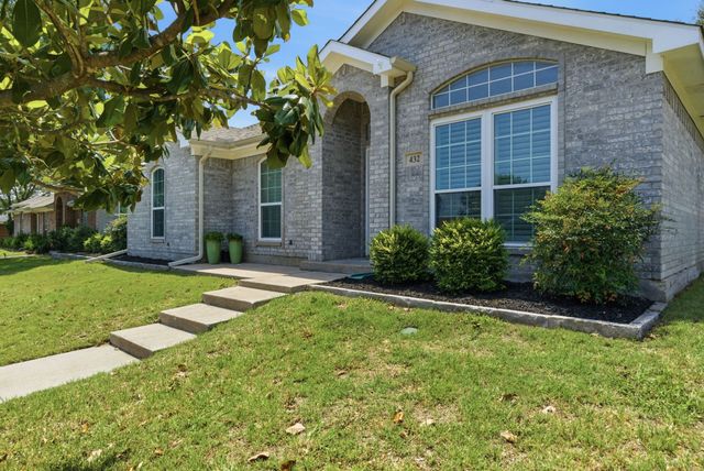 432 Dove Lane, Fort Worth, TX 76108