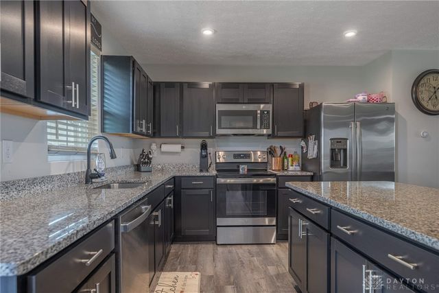 6023 Aviation Trail, Moraine, OH 45439