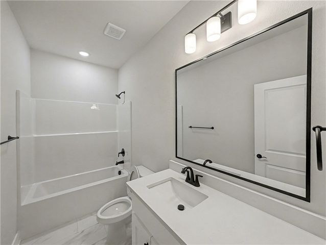 61 London Drive, Bella Vista, AR 72715