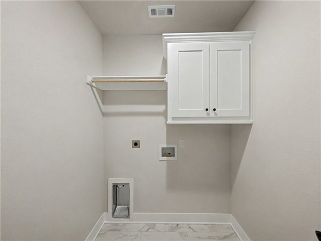 61 London Drive, Bella Vista, AR 72715