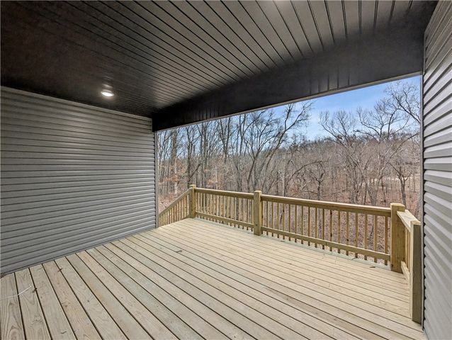 61 London Drive, Bella Vista, AR 72715