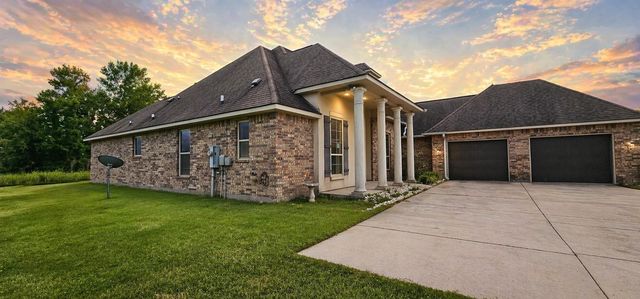 383 Crossing North St, Thibodaux, LA 70301
