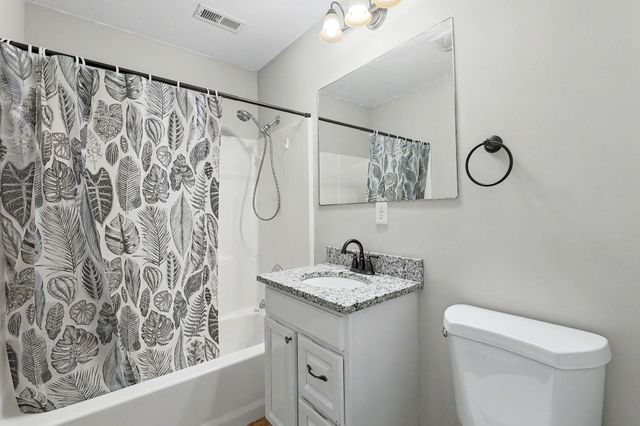2611 N Lorraine Ave, Wichita, KS 67219