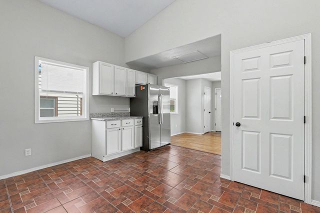 2611 N Lorraine Ave, Wichita, KS 67219