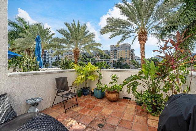 233 S Federal Hwy 215, Boca Raton, FL 33432