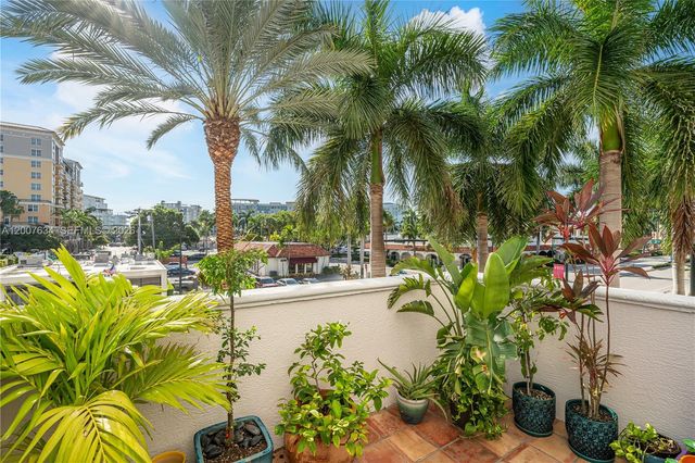 233 S Federal Hwy 215, Boca Raton, FL 33432