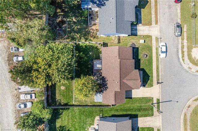 562 Porter Trace Drive, Kernersville, NC 27284