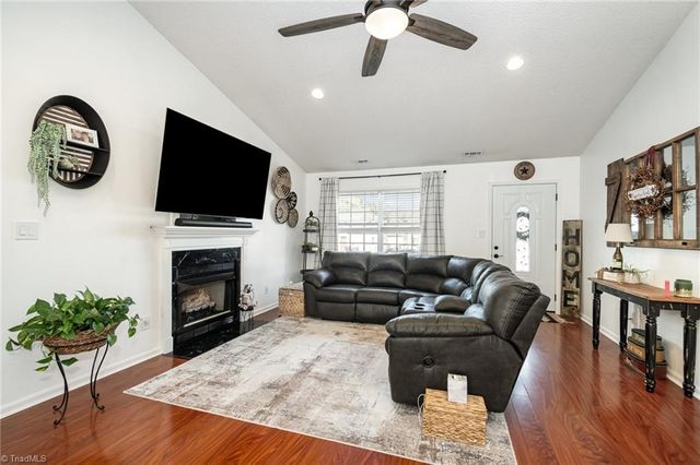 562 Porter Trace Drive, Kernersville, NC 27284