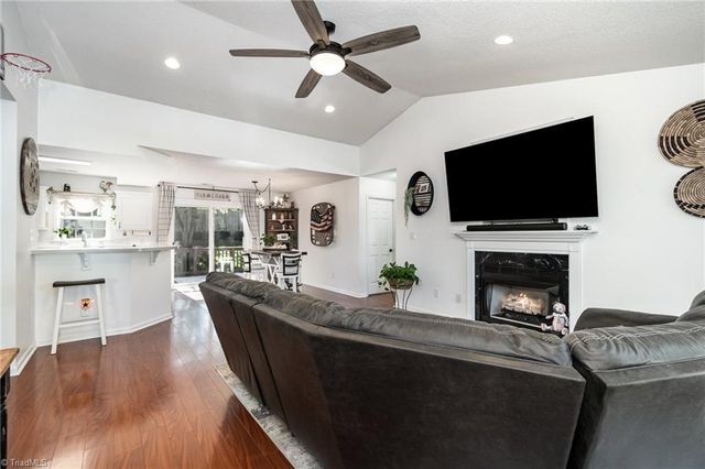 562 Porter Trace Drive, Kernersville, NC 27284