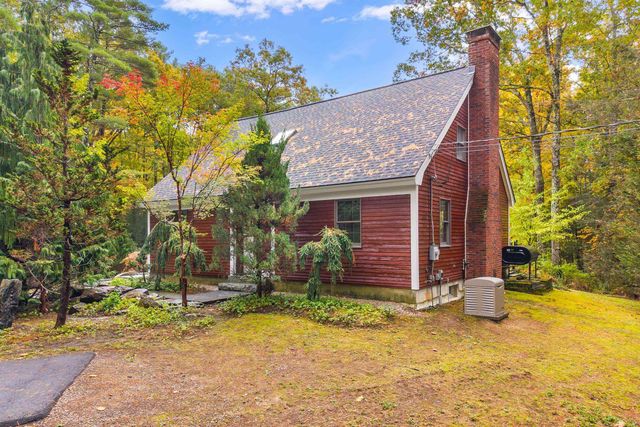 519 Hall Road, Barrington, NH 03825