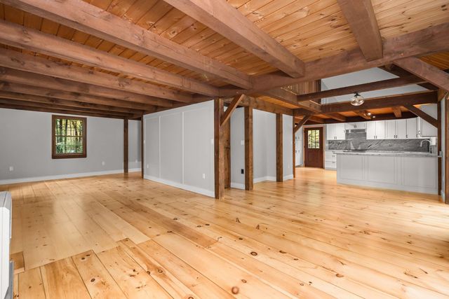 519 Hall Road, Barrington, NH 03825
