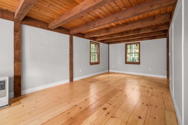 519 Hall Road, Barrington, NH 03825