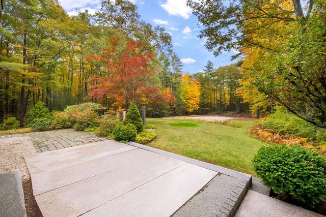 519 Hall Road, Barrington, NH 03825