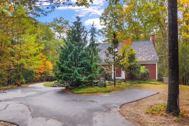 519 Hall Road, Barrington, NH 03825