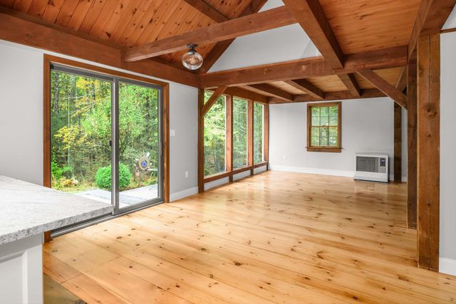 519 Hall Road, Barrington, NH 03825