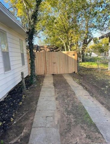 1506 GIDDINGS STREET, Wichita Falls, TX 76309