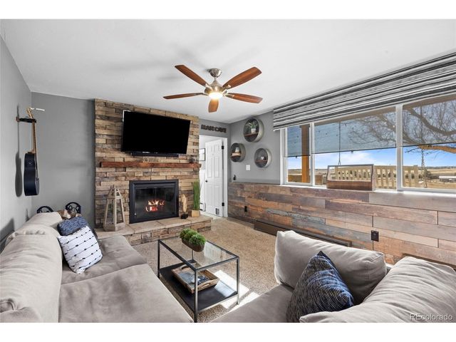 954 Cheyenne Pl, Parker, CO 80138