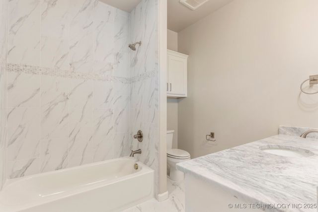 4903 E 174th Street S, Bixby, OK 74008