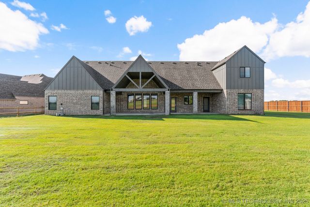 4903 E 174th Street S, Bixby, OK 74008