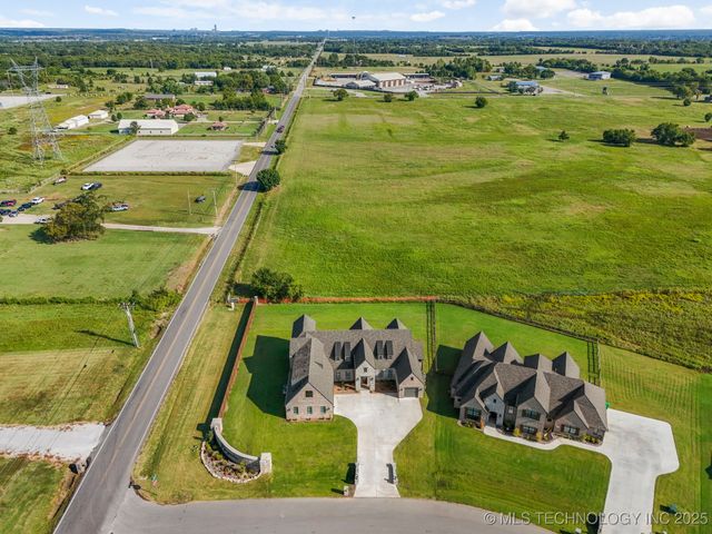 4903 E 174th Street S, Bixby, OK 74008