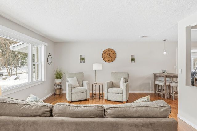 1901 Stowe Avenue, Arden Hills, MN 55112