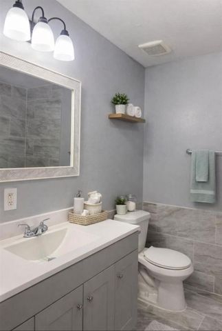 4515 Oxford Street 15, Houston, TX 77022
