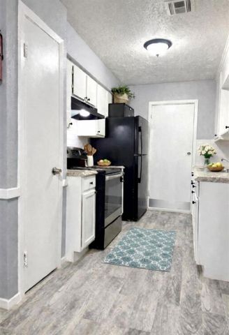 4515 Oxford Street 15, Houston, TX 77022
