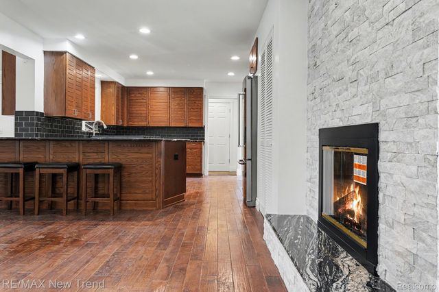 1227 Lenox Road, Bloomfield Hills, MI 48304